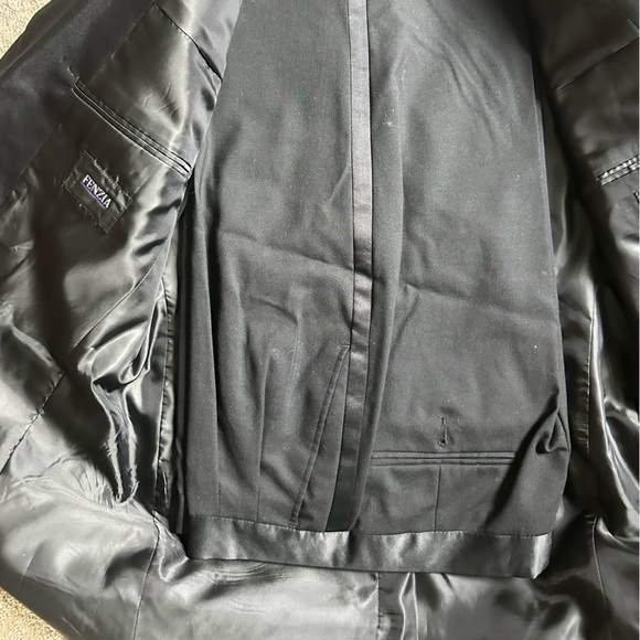 Black 100% wool tuxedo. 41R/35W - Picture 3 of 7